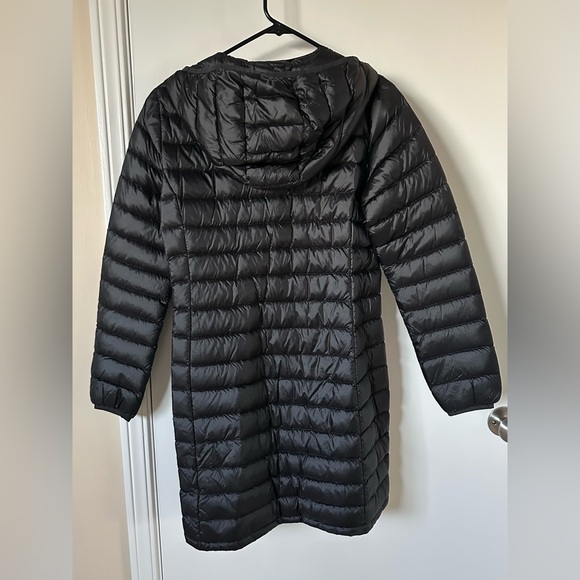 Aritzia Bravura Long Packable Down Jacket - Picture 6 of 8